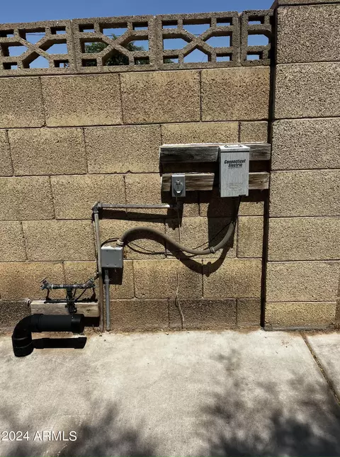 102 W Winston Dr, Phoenix, AZ 85041 photo 18