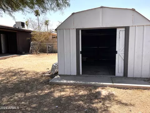 102 W Winston Dr, Phoenix, AZ 85041 photo 7