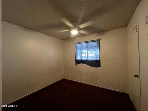 102 W Winston Dr, Phoenix, AZ 85041 photo 9