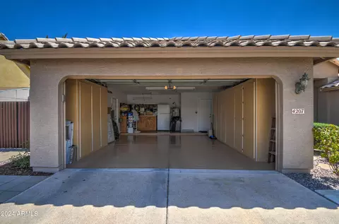 4207 E Wescott Dr, Phoenix, AZ 85050 photo 46