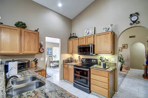 4207 E Wescott Dr, Phoenix, AZ 85050 photo 24
