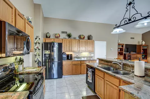 4207 E Wescott Dr, Phoenix, AZ 85050 photo 28