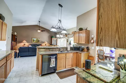 4207 E Wescott Dr, Phoenix, AZ 85050 photo 26