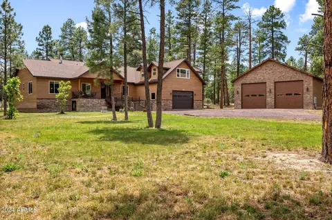 1404 Hand Cart Trl, Lakeside, AZ 85929
