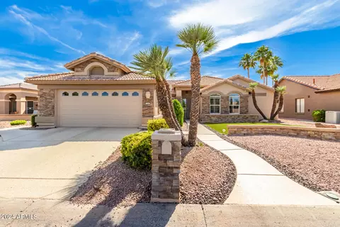 3346 N Hogan Dr, Goodyear, AZ 85395
