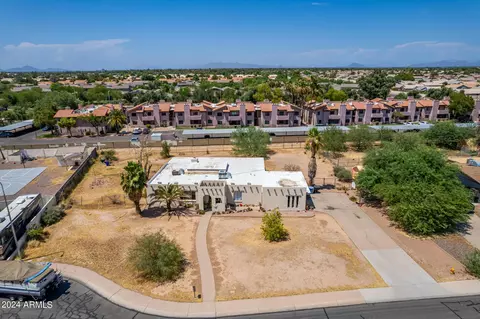1074 E Buffalo St, Chandler, AZ 85225