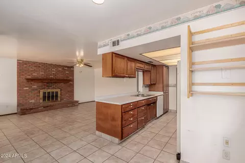 2003 E Magdalena Dr, Tempe, AZ 85283 photo 7