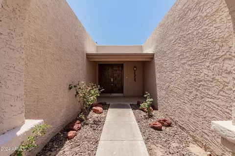2003 E Magdalena Dr, Tempe, AZ 85283 photo 3