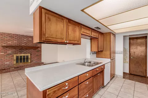 2003 E Magdalena Dr, Tempe, AZ 85283 photo 10