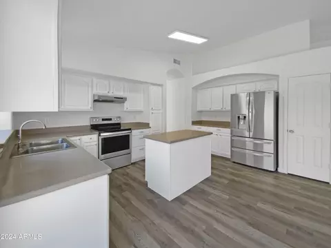 7426 E Knowles Ave, Mesa, AZ 85209 photo 6