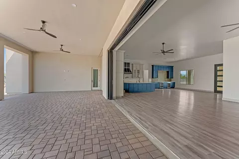 39220 N 30th Dr, Phoenix, AZ 85086 photo 5