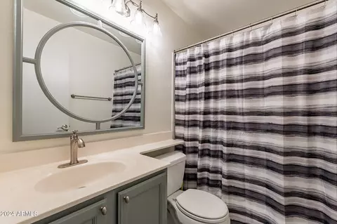 4176 E Cholla Canyon Dr, Phoenix, AZ 85044 photo 9