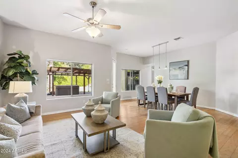 6715 N 15th Ave, Phoenix, AZ 85015