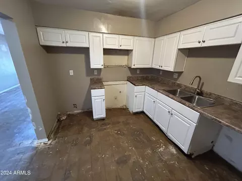 4206 N 30th Dr, Phoenix, AZ 85017 photo 8