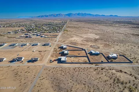 23176 W Skinner Rd, Wittmann, AZ 85361
