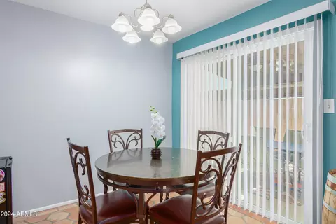 916 E Diamond Dr, Tempe, AZ 85283 photo 9