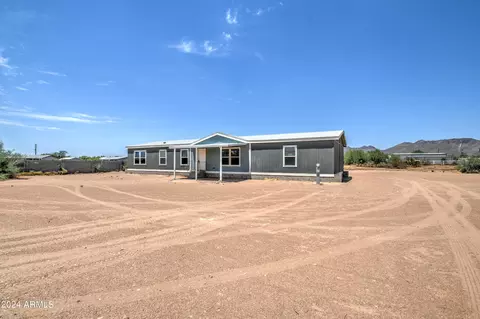 3062 W Smoketree St, Apache Junction, AZ 85120 photo 3