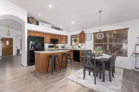 22831 N 103rd Ln, Peoria, AZ 85383