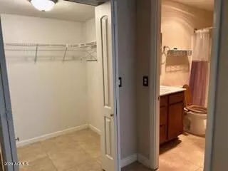 3349 W Crocus Dr, Phoenix, AZ 85053 photo 9