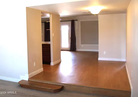 3349 W Crocus Dr, Phoenix, AZ 85053 photo 8