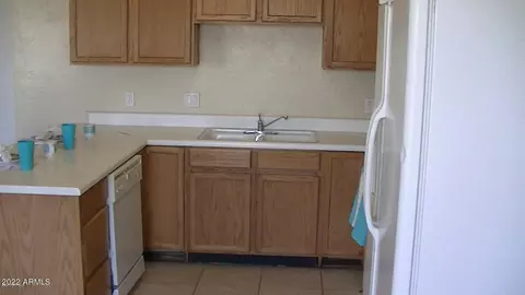 458 E Quail Ave, Apache Junction, AZ 85119 photo 4