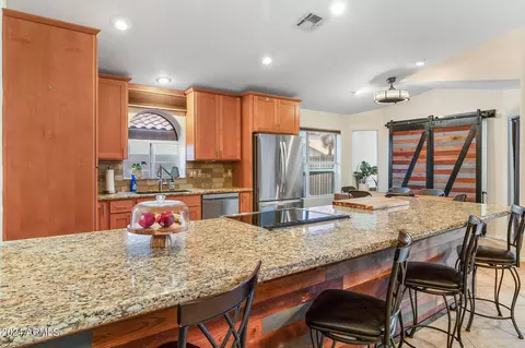 548 W Nopal Ave, Mesa, AZ 85210 photo 10