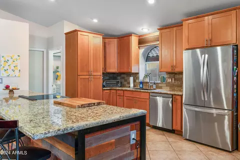 548 W Nopal Ave, Mesa, AZ 85210 photo 8