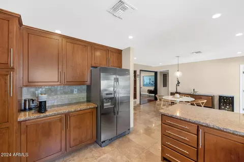 5418 E Cheery Lynn Rd, Phoenix, AZ 85018 photo 15