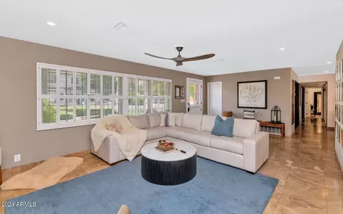 5418 E Cheery Lynn Rd, Phoenix, AZ 85018 photo 11