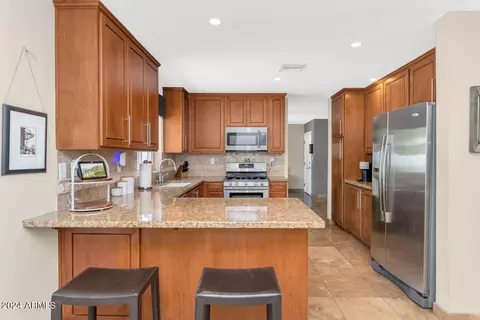 5418 E Cheery Lynn Rd, Phoenix, AZ 85018 photo 14