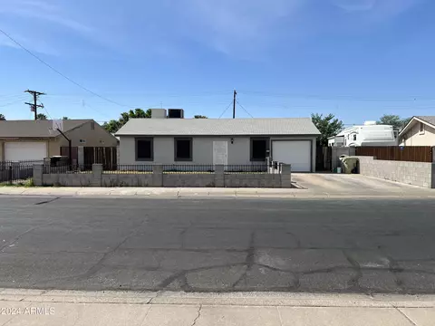6416 W Solano Dr S, Glendale, AZ 85301