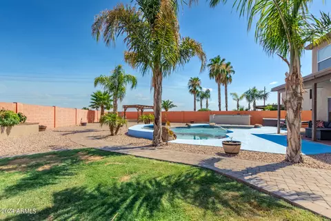 27967 N Limestone Ln, San Tan Valley, AZ 85143