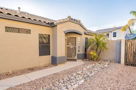 1774 E Del Rio St, Gilbert, AZ 85295 photo 3