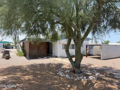 660 N Pinyon Dr, Apache Junction, AZ 85120