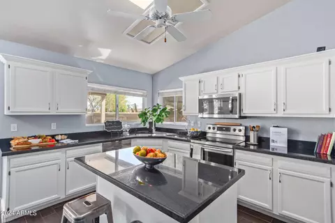 3115 E Verbena Dr, Phoenix, AZ 85048 photo 3