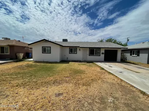5927 W Maryland Ave, Glendale, AZ 85301