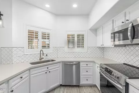 1403 E Beacon Dr, Gilbert, AZ 85234 photo 12