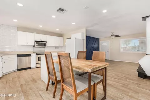 8214 W Weldon Ave, Phoenix, AZ 85033 photo 11