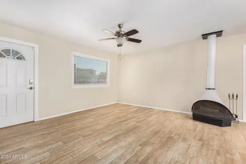8214 W Weldon Ave, Phoenix, AZ 85033 photo 8