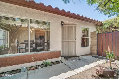 2207 E Wescott Dr, Phoenix, AZ 85024 photo 4