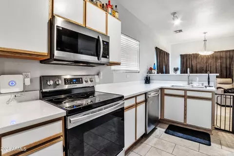 4207 W Oregon Ave, Phoenix, AZ 85019 photo 10
