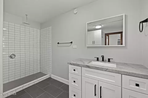 801 W Mitchell Dr, Phoenix, AZ 85013 photo 24