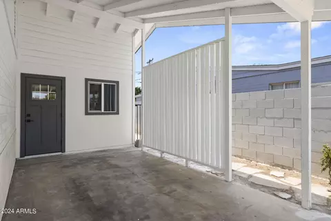 801 W Mitchell Dr, Phoenix, AZ 85013 photo 3