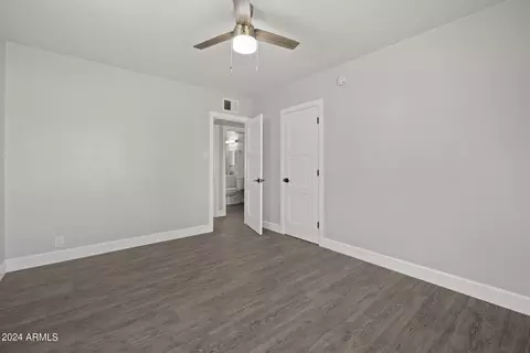 801 W Mitchell Dr, Phoenix, AZ 85013 photo 17