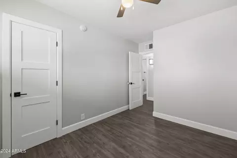 801 W Mitchell Dr, Phoenix, AZ 85013 photo 19