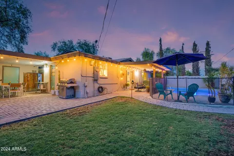 1233 E Laguna Dr, Tempe, AZ 85282
