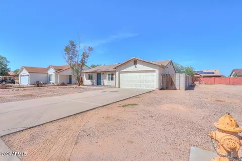 10199 W Fernando Dr, Arizona City, AZ 85123