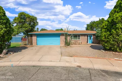 811 Tacoma Pl, Sierra Vista, AZ 85635