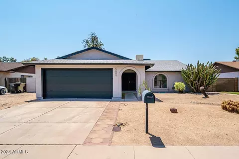 5609 W Cortez St, Glendale, AZ 85304