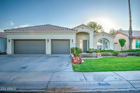772 N Swan Dr, Gilbert, AZ 85234